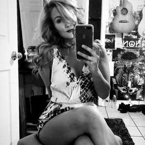 Meet your Posher, Savannah